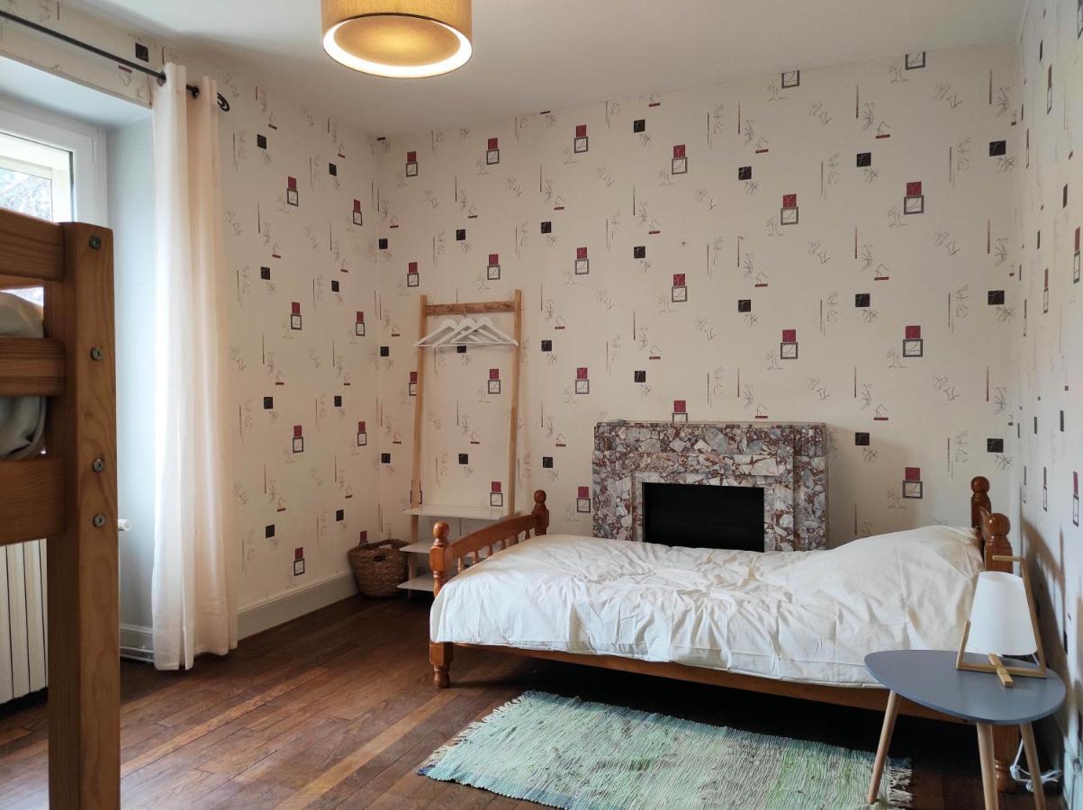 Gîte LE MAGE - maison de retrouvailles Saint-Marcel  Extérieur photo