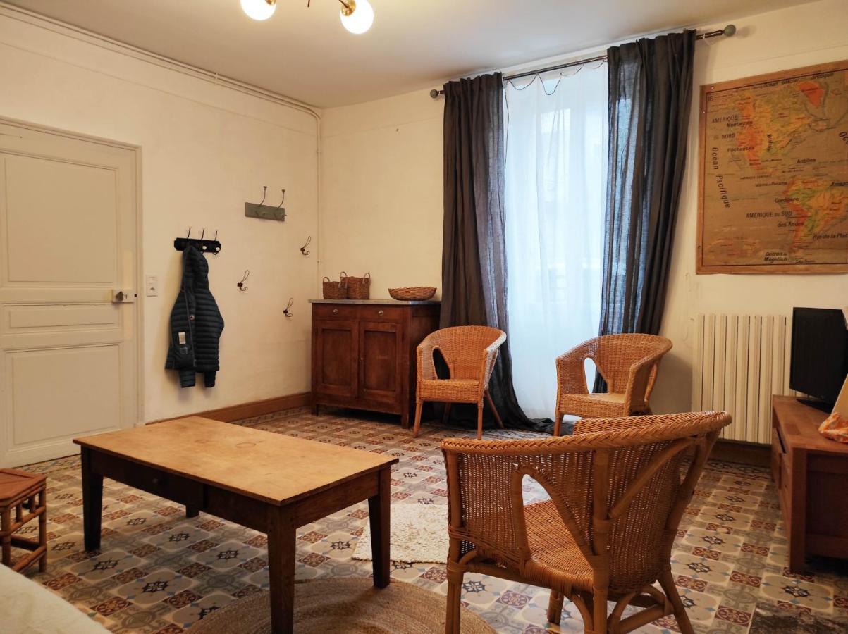 Gîte LE MAGE - maison de retrouvailles Saint-Marcel  Extérieur photo